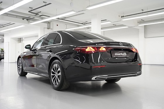 Mercedes-Benz E 200 ! SUPERSCREEN ! 5.200 KM ! avantgarde advanced. - Markeli-Automobile-München