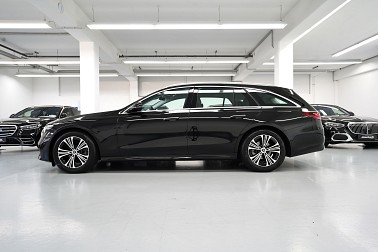 Bild 1 anzeigen Bild 1: Mercedes-Benz E 220 T d - Model 2026 Model 2026 / AVANTGARDE / keless-go / distronic.