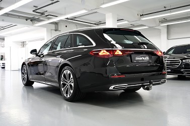 Bild 1 anzeigen Bild 1: Mercedes-Benz E 220 T d - Modell 2026 Modell 2026 / AVANTGARDE / keless-go / distronic