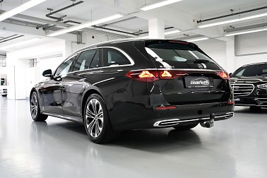 Bild 2 anzeigen Bild 2: Mercedes-Benz E 220 T d 4Matic-Model 2026 Model 2026 / 4x4 ALLRAD / AVANTGARDE / keless-go / distronic.