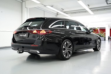 Bild 2: Mercedes-Benz E 220 T d 4Matic-Modell 2026 Modell 2026 /  4x4 ALLRAD / AVANTGARDE / keless-go / distronic