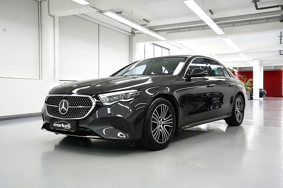 Mercedes-Benz E 220 d - MODELL 2026 ! BURMESTER 4D ! GRILL BELEUCHTET/ILLUMINATED ! DIGTAL LIGHT ! - Markeli-Automobile-München