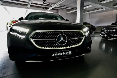 Bild 1 anzeigen Bild 1: Mercedes-Benz E 220 d - MODELL 2026 ! BURMESTER 4D ! GRILL BELEUCHTET/ILLUMINATED ! DIGTAL LIGHT !