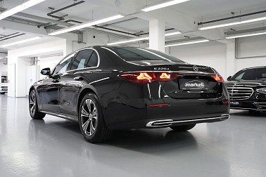 Bild 1: Mercedes-Benz E 220 d - MODELL 2026 Panorama / 2X AVANTGARDE / keyless go / distronic +++