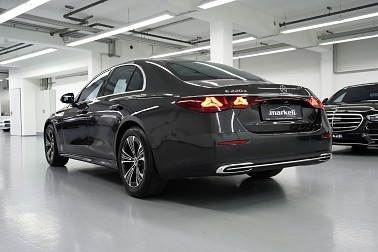 Bild 1: Mercedes-Benz E 220 d - MODELL 2026 Panoramadach / 2X AVANTGARDE / keyless go / distronic