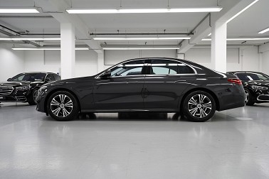 Bild 1: Mercedes-Benz E 220 d - MODELL 2026 Panoramadach / 2X AVANTGARDE / keyless go / distronic.