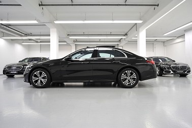 Bild 1 anzeigen Bild 1: Mercedes-Benz E 220 d - MODELL 2026 Panoramadach / 2X AVANTGARDE / keyless go / distronic.