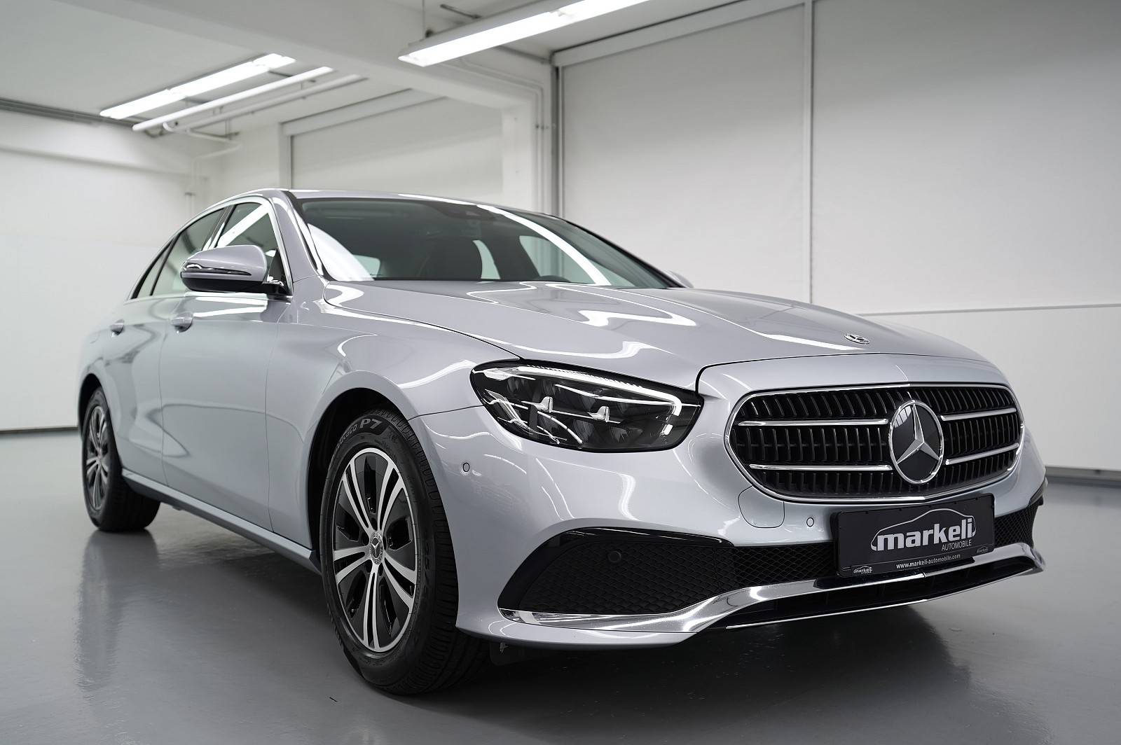Mercedes Benz E 220 d avantgarde - 2022 EQ BOOST-162KW/220 PS ! NEUE MOTOREN-NEW ENGINE- GENERATION !