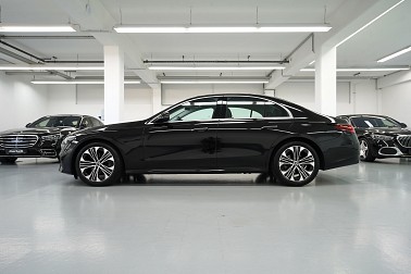 Bild 1: Mercedes-Benz E 220d - MODELL 2026 2x AVANTGARDE (EXTERIEUR & INTERIEUR) keyless go / distronic /.