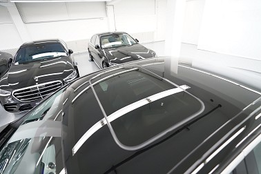 Bild 2: Mercedes Benz E 300 e-HYBRID 4Matic=4X4 Schiebedach/sunroof - multibeam - AVANTGARDE