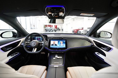 Bild 1: Mercedes-Benz E 300 e/Hybrid-amg line PLUG IN HYBIRD - AMG LINE - NIGHT PAKET -  standheizung