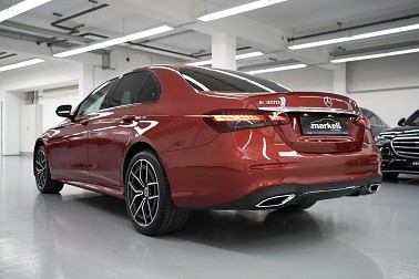 Bild 1: Mercedes-Benz E 300 e-eq power-amg line AMG LINE / NIGHT PAKET / EQ - POWER=benzin /Petrol - Hybrid
