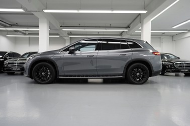 Bild 1: Mercedes-Benz EQS 450 4Matic SUV ELECTRIC ART PREMIUM / HYPERSCREEN / massage.