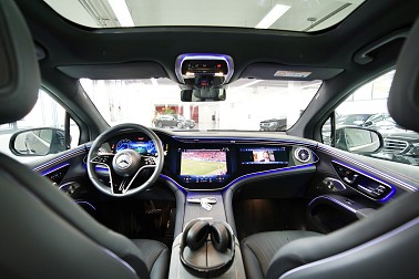 Bild 1: Mercedes-Benz EQS 450+ SUV ELECTIRC ART PREMIUM