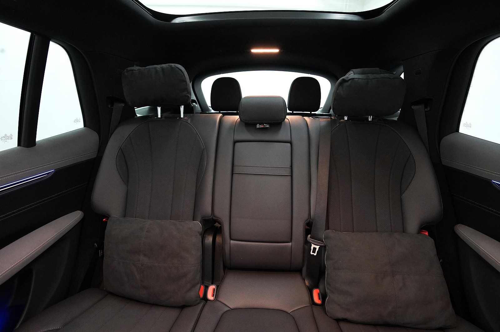 Mercedes- Benz EQS 500 4Matic SUV-7 Sitze 7 Sitze/Seats - 118 kwh Batterie/battery