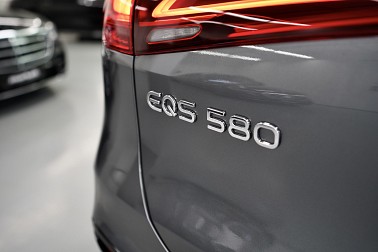 Bild 2: Mercedes-Benz EQS 580 4Matic SUV  AMG LINE PREMIUM PLUS / 4x tv -/22 kw lADER/LOAD
