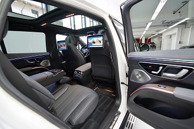 Bild 1: Mercedes-Benz EQS 580 4Matic SUV premium paket + hyperscreen + 4X TV +++