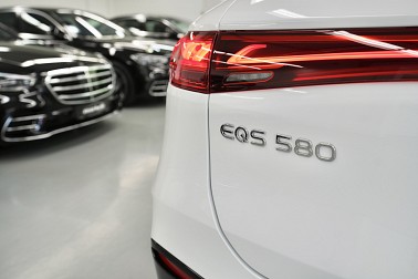 Bild 2: Mercedes-Benz EQS 580 4Matic SUV !voll! ! AMG LINE BUSINESS CLASS ! elektrische türen ! tv tuner +++