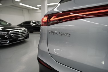 Bild 2: Mercedes-Benz EQS 580 4Matic SUV !voll! AMG lINE PREMIUM PLUS - 4X TV - HYPERSCREEN - VOLL/FULL