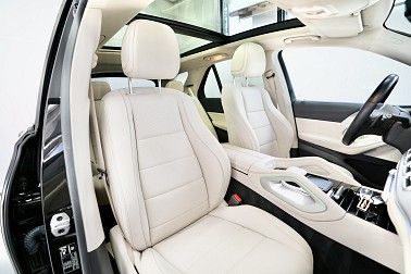 Bild 1: Mercedes-Benz GLE 300 d 4Matic PANORAMA-SCHIEBEDACH / anhängevorrichtung