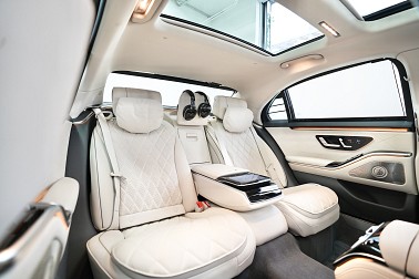Bild 2: Mercedes-Benz S 450 4Matic lang Benzin/petrol  - voll/full - amg line  - chauffeur paket