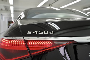 Bild 2 anzeigen Bild 2: Mercedes-Benz S 450 d 4Matic Long ! 2026 ! ! produktion & Model 2026 ! amg line & chauffeur pakt + tv+++