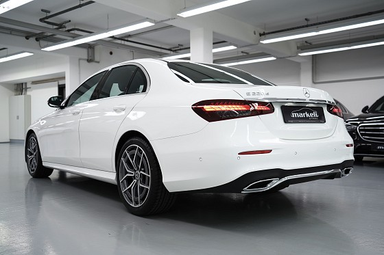 Mercedes-Benz e 220 D ! 2x AMg line ! AMG LINE EXTERIEUR & AMG LINE INTERIEUR. - Markeli-Automobile-München